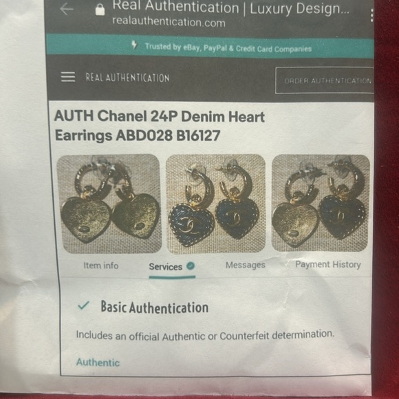 ❤️❤️host pick❤️❤️Chanel authentic 24p enamel heart earrings - Picture 6 of 7